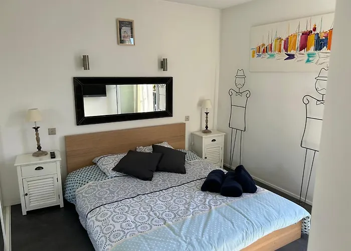 Tropez Centre 2 Parking Сен-Тропе